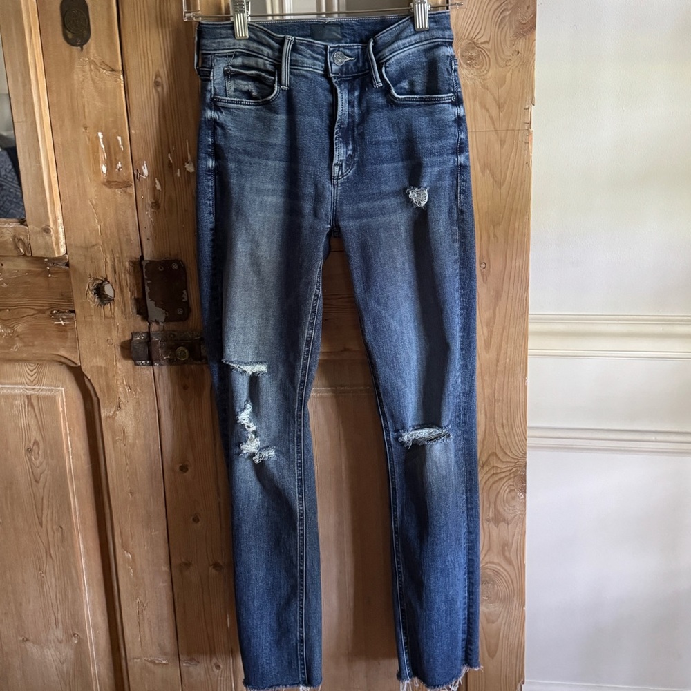 EUC MOTHER The Mid Rise Dazzler Ankle Fray Weekend Warrior Sz 25
